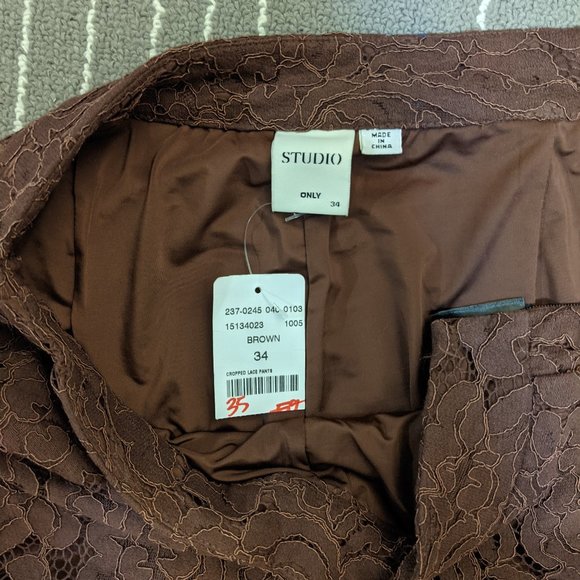 ONLY - cropped lace pants with zipper BNWT - Picture 3 of 8